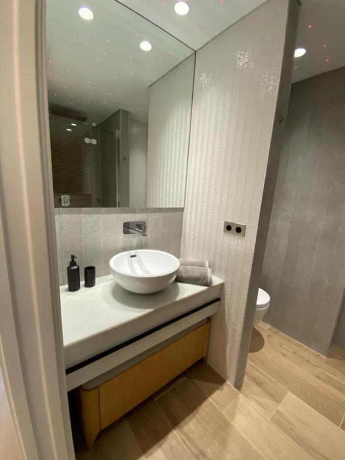 Apartamento Luxurious Flat With Magical Sea View Marbella Exterior foto